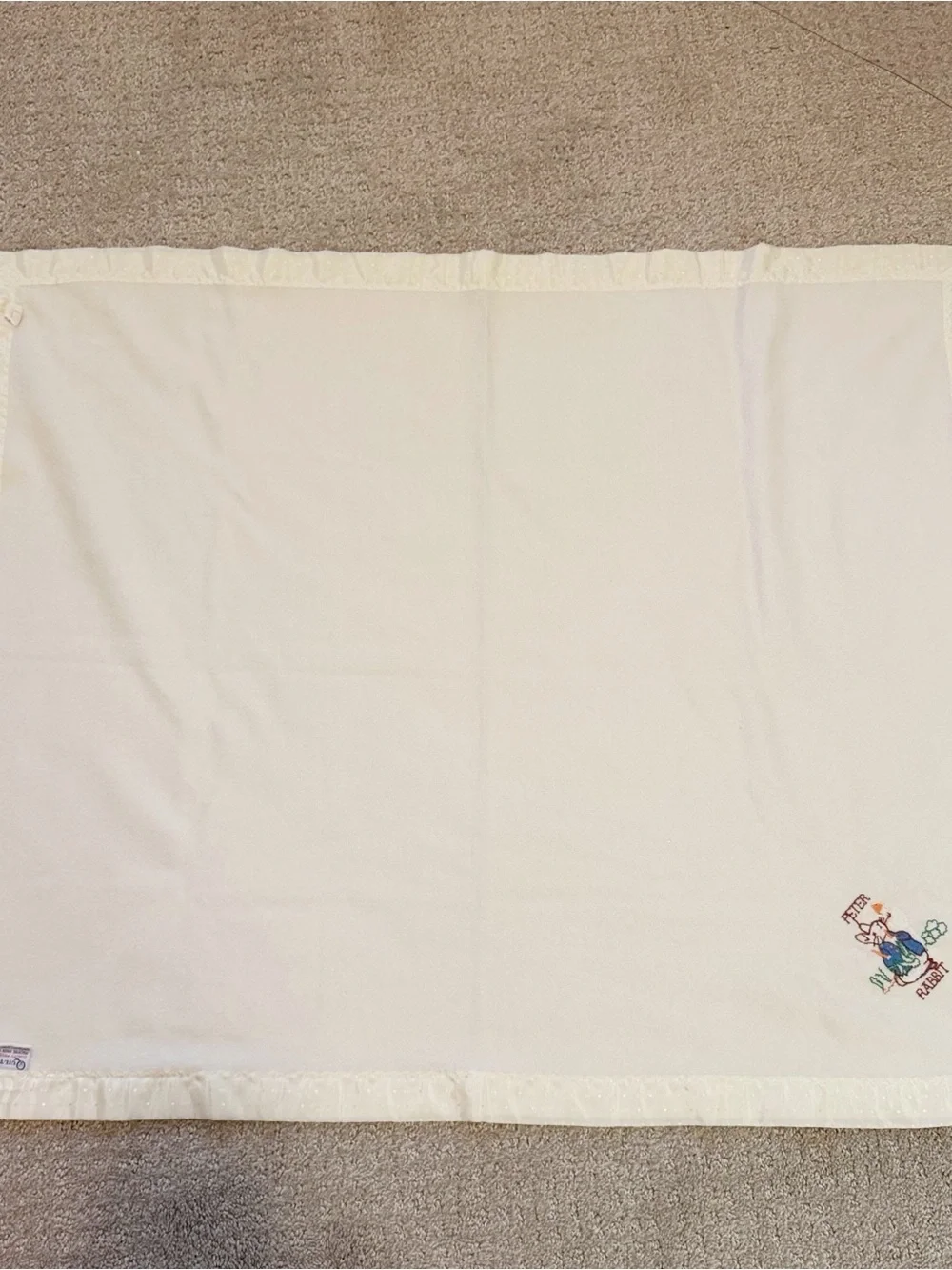 Vintage Quiltex Beatrix Potter Peter Rabbit Baby Receiving Blanket Satin Trim
